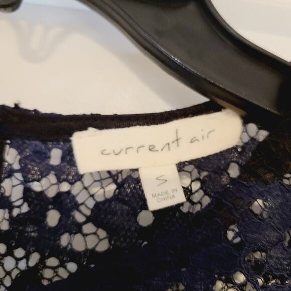 Current Air Lace Top With Satin Panel - Picture 3 of 7